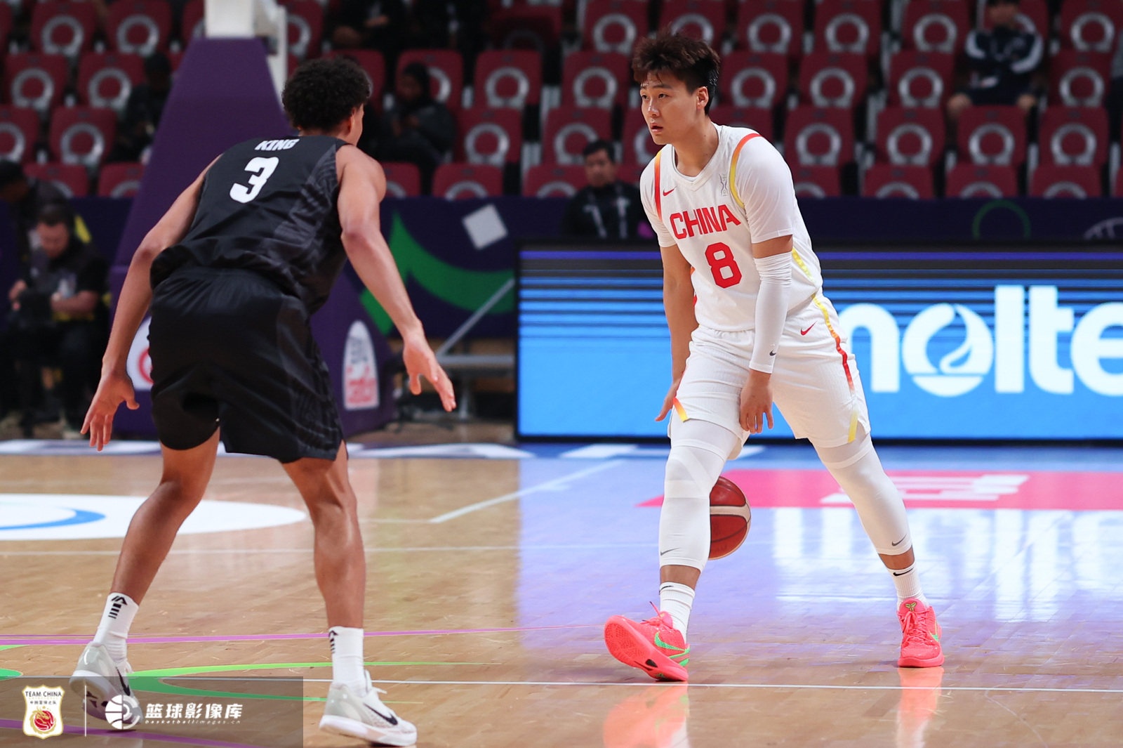 传奇直播-赵睿：中国男篮需要一个绝对领袖 不管能否打进都得出来勇于承担